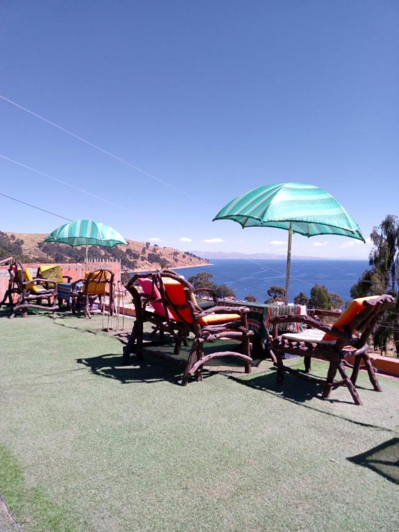 Hostal Resto Bar Flor De Mi Tierra Copacabana  Esterno foto